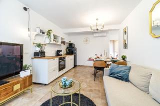 Family friendly house with a swimming pool Supetar, Brac - 23813 - 7