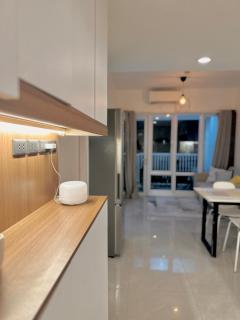 Sea Residences 2BR Pool View Unit for 4-8 pax - Beehive Stay MOA - Manila - 1