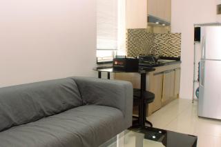 Elegant and Comfy 1BR Apartment at Marina Ancol By Travelio - 7