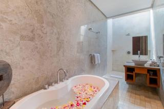 The Residence Seminyak - Seminyak - 6