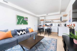 Large Victorian Sleeps 6 by UofT - 5