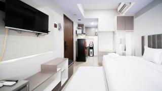 Nice and Comfy Studio at Grand Dharmahusada Lagoon Apartment By Travelio - Surabaya - 7