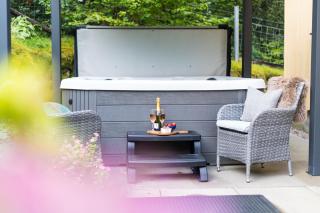 Bluebell Cottage with Hot Tub - 7