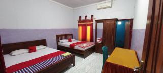 RedDoorz at Hotel Gloria Borong Labuan Bajo - - 8