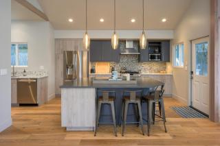 Luxury Waterfront & Views, Private Beach, Golfing - Eastsound - 9
