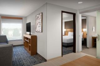 Hyatt Place Boulder Pearl Street - Newly Renovated - 3