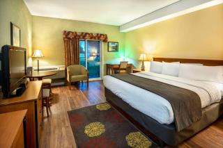 Cedar Meadows Resort & Spa, Ascend Hotel Collection - Timmins - 1