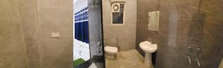 Hotel Vrindavan - - 0