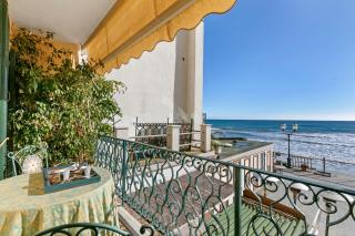 B&B Da Giueli Rooms On The Seafront - 4