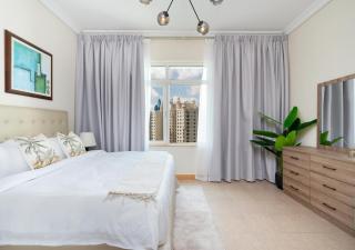 Bespoke Holiday Homes - 2BR Apartment with Riva Beach Club Access, Al Nabat - 2