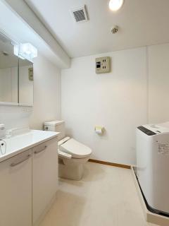 Grandeur by b hotel - Cozy 1BR Near Peace Park Quiet & Central Stay - 4
