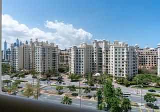 Bespoke Holiday Homes - 2BR Apartment with Riva Beach Club Access, Al Nabat - 9