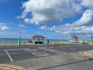 Beautiful 2 Bedroom Flat Next to Brighton Beach Sleep 6 - Brighton & Hove - 8