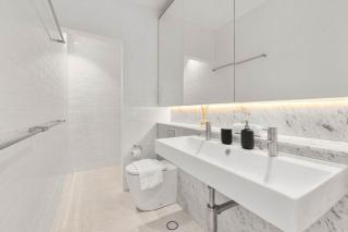 Ground-Floor Retreat in Dawes Point - Sydney - 6