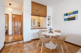 Home2Rest - 2 bedroom, 1st line with ocean views, cliffs, yachts in the port, beach 2 mins on foot - Acantilado de los Gigantes - 1