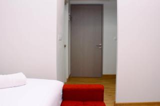 1BR Spacious Combine Unit at Vasanta Innopark Apartment By Travelio - Bekasi - 7