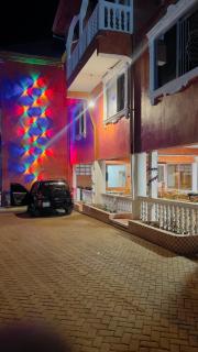B Resort - - 5