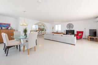 Villa Arcos in Nerja by Solaga Holiday Homes - Nerja - 2
