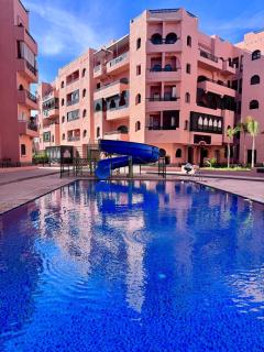 RENTSUITE PREMIUM VILLAGE 3 Luxurious Residence with multiple swimming pools - 7