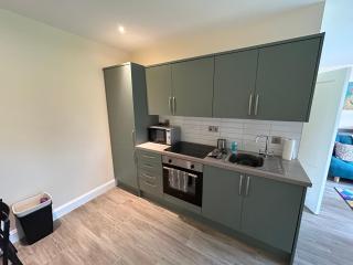 Two bedroom ground floor apartment, professionally managed - 4