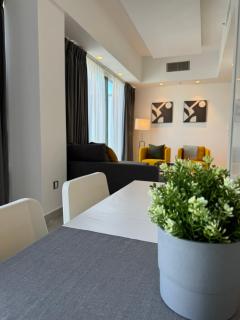 DAMAC Penthouse - City View - 8