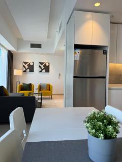 DAMAC Penthouse - City View - 4