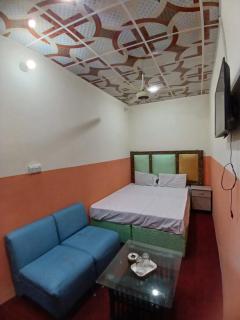 New Pak Royal Hotel - Lahore - 4