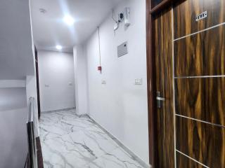 Cottage Yes Sir Dx - 1