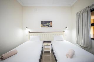 Saints View Resort Unit 1 - Uvongo Beach - 1