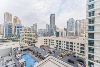 Near Dubai Marina Canal 2BR with Pool and City Views Balcony, Studio One, Dubai Marina by Deluxe Holiday Homes - 6