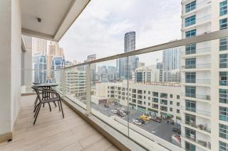 Near Dubai Marina Canal 2BR with Pool and City Views Balcony, Studio One, Dubai Marina by Deluxe Holiday Homes - 8
