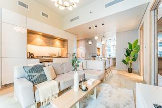 Near Dubai Marina Canal 2BR with Pool and City Views Balcony, Studio One, Dubai Marina by Deluxe Holiday Homes - Dubai - 3