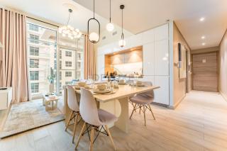 Near Dubai Marina Canal 2BR with Pool and City Views Balcony, Studio One, Dubai Marina by Deluxe Holiday Homes - 1