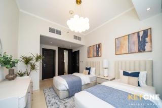Vibrant Two Bedroom with Full Marina View - Dubai - 3