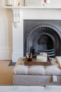 Elegant 1 Bed Kensington Flat- Sleeps 4 - 4