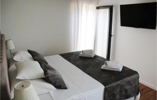 Gorgeous Apartment In Ugljan With Wifi - Ugljan - 1