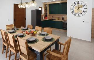 Amazing Home In Ploce - Ploče (Porto Tolero) - 6