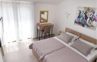 Amazing Home In Ploce - Ploče (Porto Tolero) - 5
