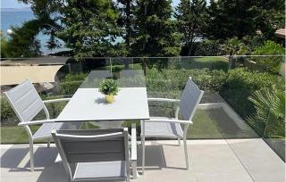 1 Bedroom Awesome Apartment In Ugljan - 4