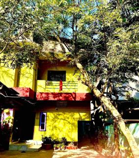 The Tarang1BHK AC apartment&Balcony Free Parking - Guwahati - 5