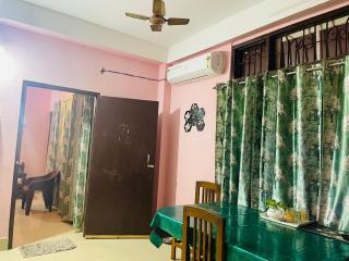 The Tarang1BHK AC apartment&Balcony Free Parking - Guwahati - 8