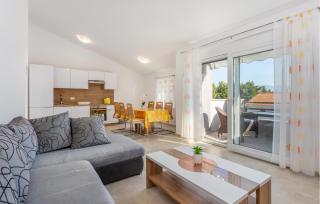 Amazing Apartment In Dobrinj With Wifi - Dobrinj - 8