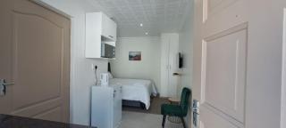 Twinex Accommodation Parow - - 3