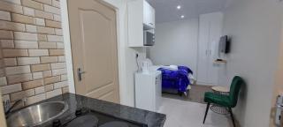 Twinex Accommodation Parow - - 2
