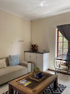 Cozy Coastal Getaway in Sunset Beach - Cidade Do Cabo - 3