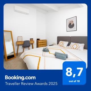 Élégance au Cœur du Vieil Antibes 2 Chambres climatisation 6 personnes - Antibes - 0