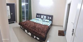 A Resort feel Next Home - Lucknow - 1