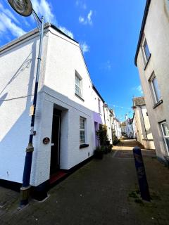 Charming 2BR Cottage in Devon | Fully Equipped & Cosy Retreat - Teignmouth - 5