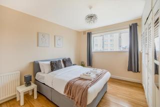 Charming 2BR Apartment with communal garden in Acton - Londra - 9