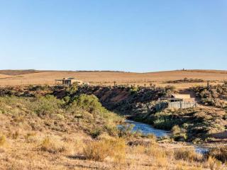 Die Rooidakhuis - Cloeteskraal - 1